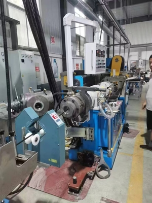 Beli XJW-90 Karet Extruder Dan Udara Panas Vulkanisasi Kotak Untuk Karet Selang Membuat Peralatan online manufacture
