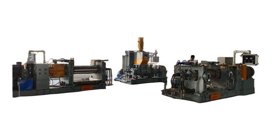 Harga yang pantas Air pendingin Dua Roller Rubber Mixing Mill dengan kontrol PLC dan 30kg Kapasitas untuk Pabrik Karet on line