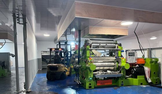 Harga yang pantas Pabrik Pencampur Karet Tipe XK-550 dengan Kapasitas Batch 100kg dan Panjang Kerja Gulungan 1500mm on line