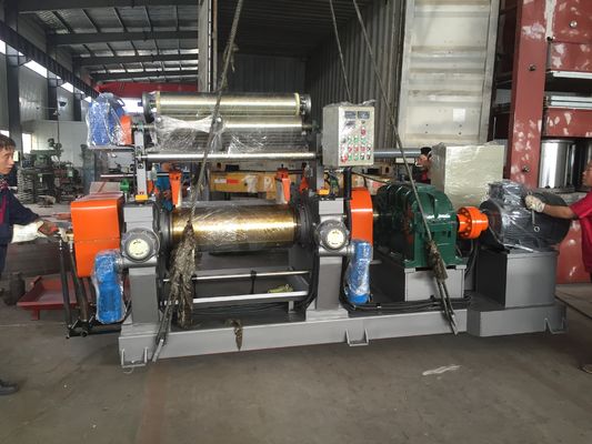 Harga yang pantas Harga pabrik kecil Pabrik pencampuran karet dengan diameter rol 300mm untuk pabrik produksi batch kecil on line