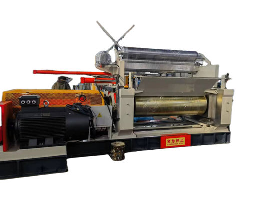 Harga yang pantas XK-560 Otomatis Gap Adjustment Rubber Mixing Mill Machine dengan Stock Blender dan Hydraulic Brake on line