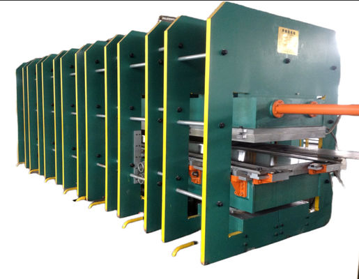 Harga yang pantas Mesin Pencet Panas Karet yang Dapat Dikustomisasi Dengan Sistem Kontrol PLC Untuk Mesin Manufaktur Sabuk Pengangkut Kain Karet on line