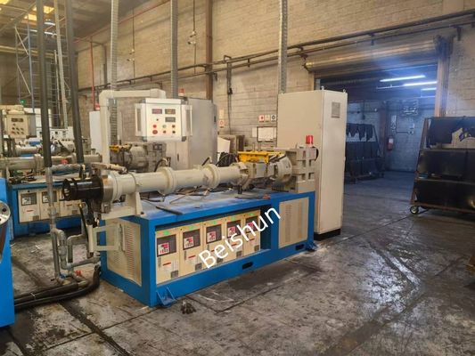 Harga yang pantas Lini Produksi Strip Segel EPDM dengan Rentang Suhu 0-400℃ dan Kekerasan Sekrup 900-950HV untuk Output 100kg/jam on line