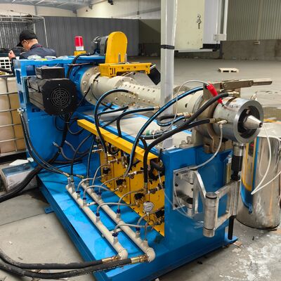 Kualitas Type 90 Pin-type Rubber Extruder, Cold Feeding, Konsumsi Energi Rendah, Pelayanan Pasca Penjualan yang Bebas Kekhawatiran. pabrik